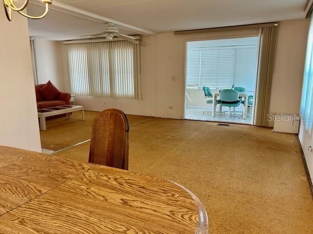 待售: $100,000 (2 贝兹, 2 浴室, 1332 平方英尺)