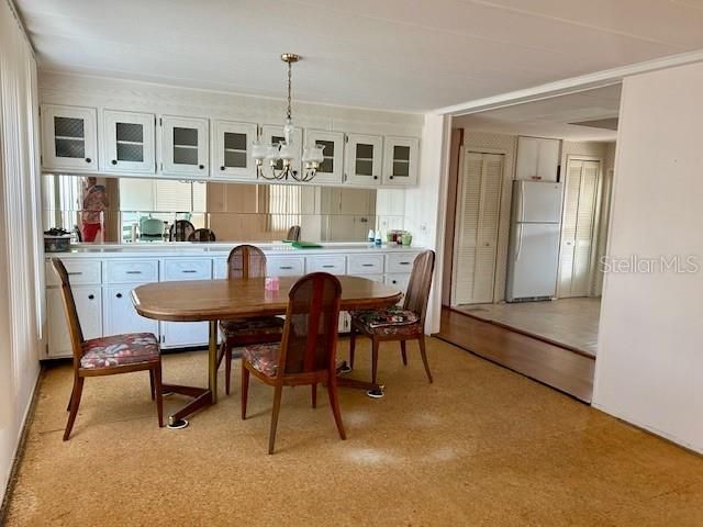 待售: $100,000 (2 贝兹, 2 浴室, 1332 平方英尺)