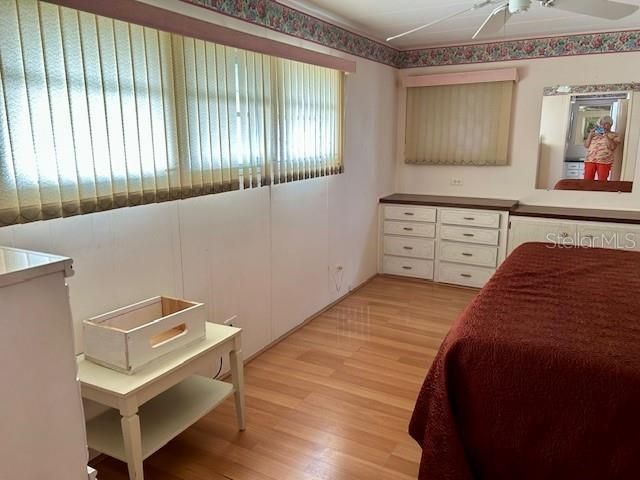 待售: $100,000 (2 贝兹, 2 浴室, 1332 平方英尺)