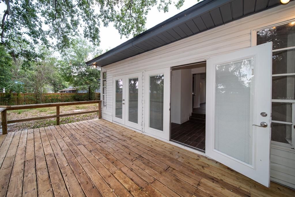 For Rent: $1,850 (3 beds, 2 baths, 1269 Square Feet)