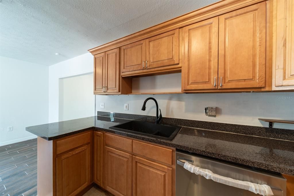 For Rent: $1,850 (3 beds, 2 baths, 1269 Square Feet)