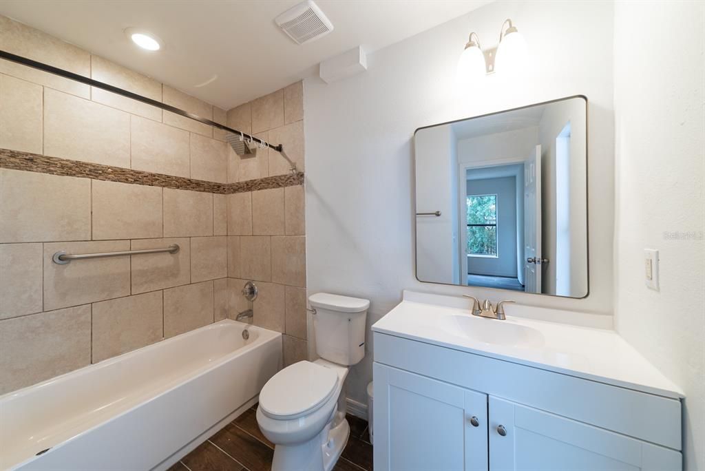 For Rent: $1,850 (3 beds, 2 baths, 1269 Square Feet)