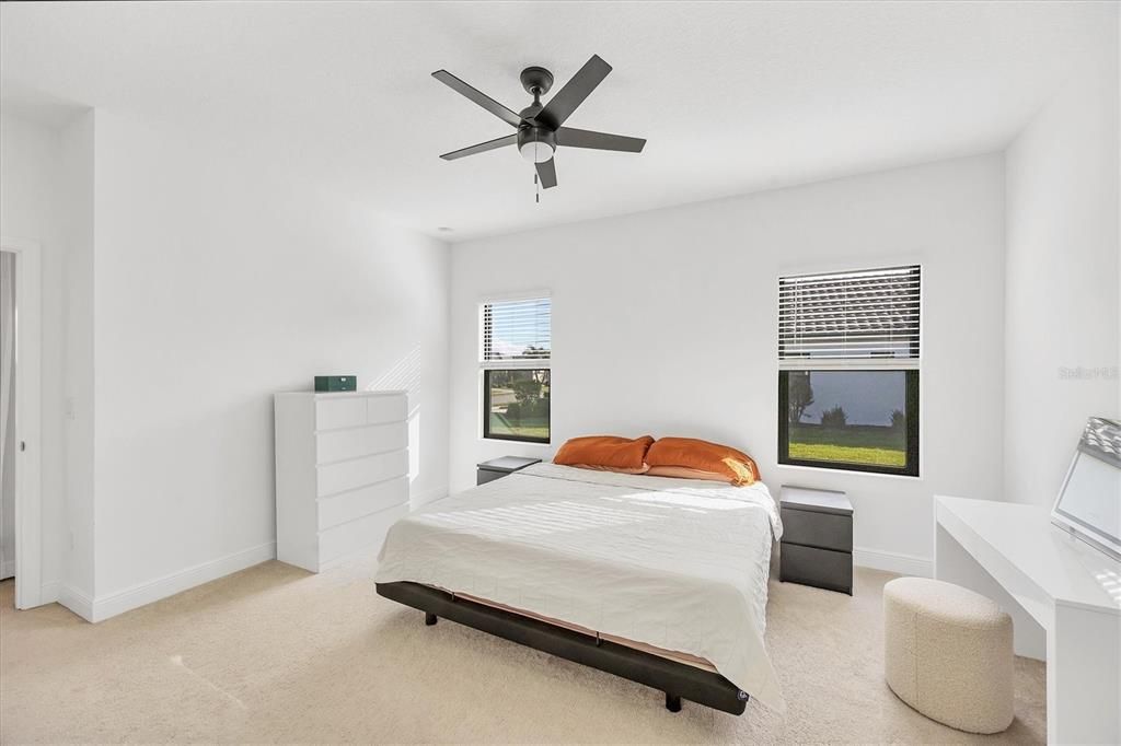 На продажу: $405,000 (3 спален, 2 ванн, 1421 Квадратных фут)