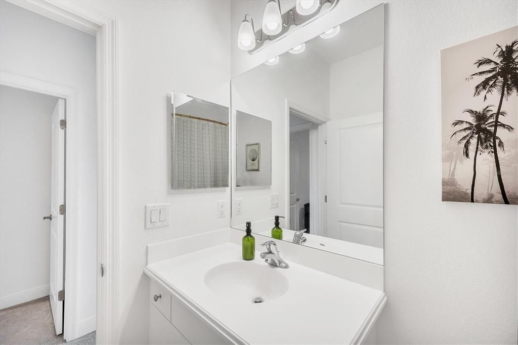 На продажу: $405,000 (3 спален, 2 ванн, 1421 Квадратных фут)