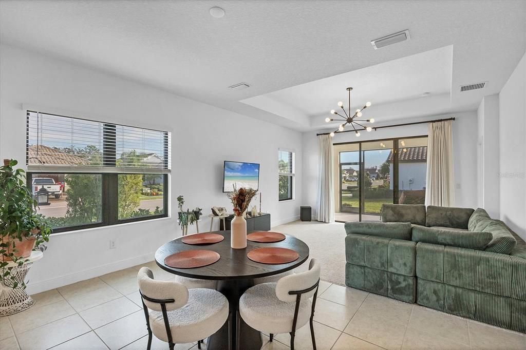 На продажу: $405,000 (3 спален, 2 ванн, 1421 Квадратных фут)