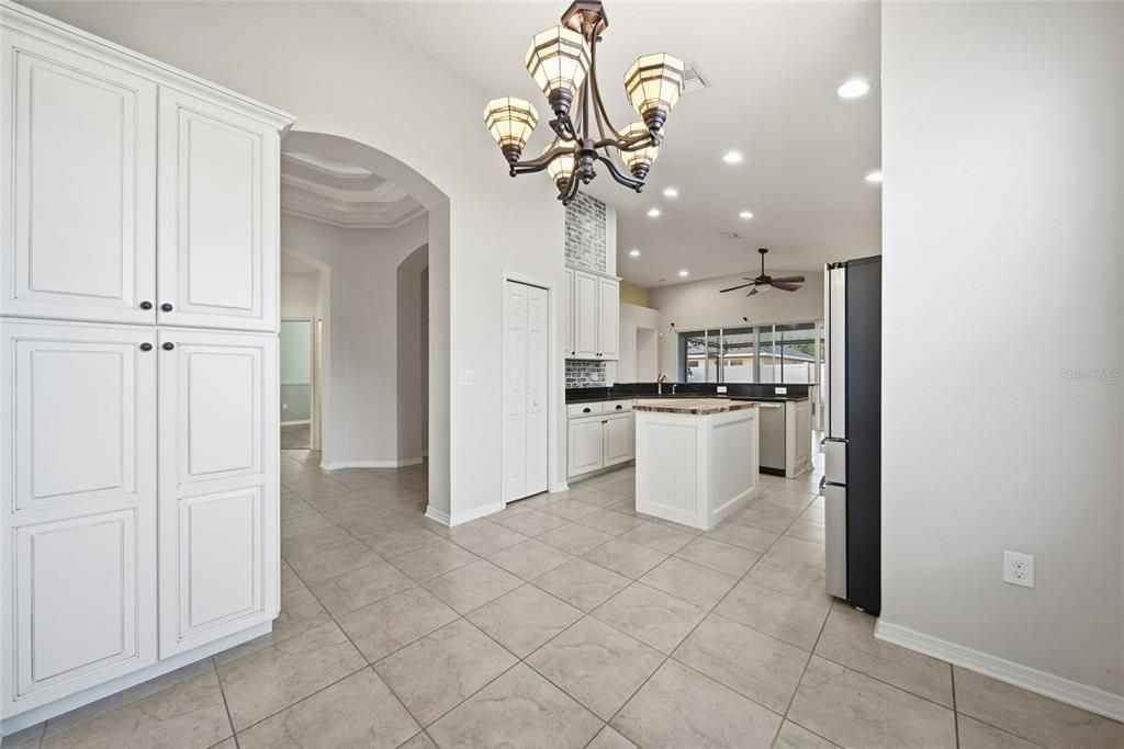 待售: $400,000 (3 贝兹, 2 浴室, 2029 平方英尺)