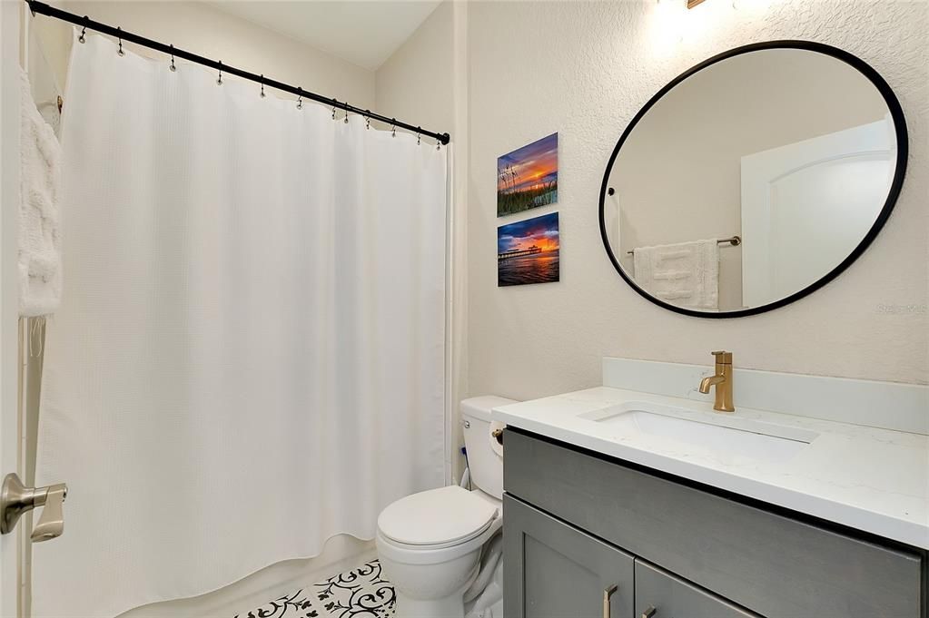 待售: $399,900 (2 贝兹, 2 浴室, 1385 平方英尺)