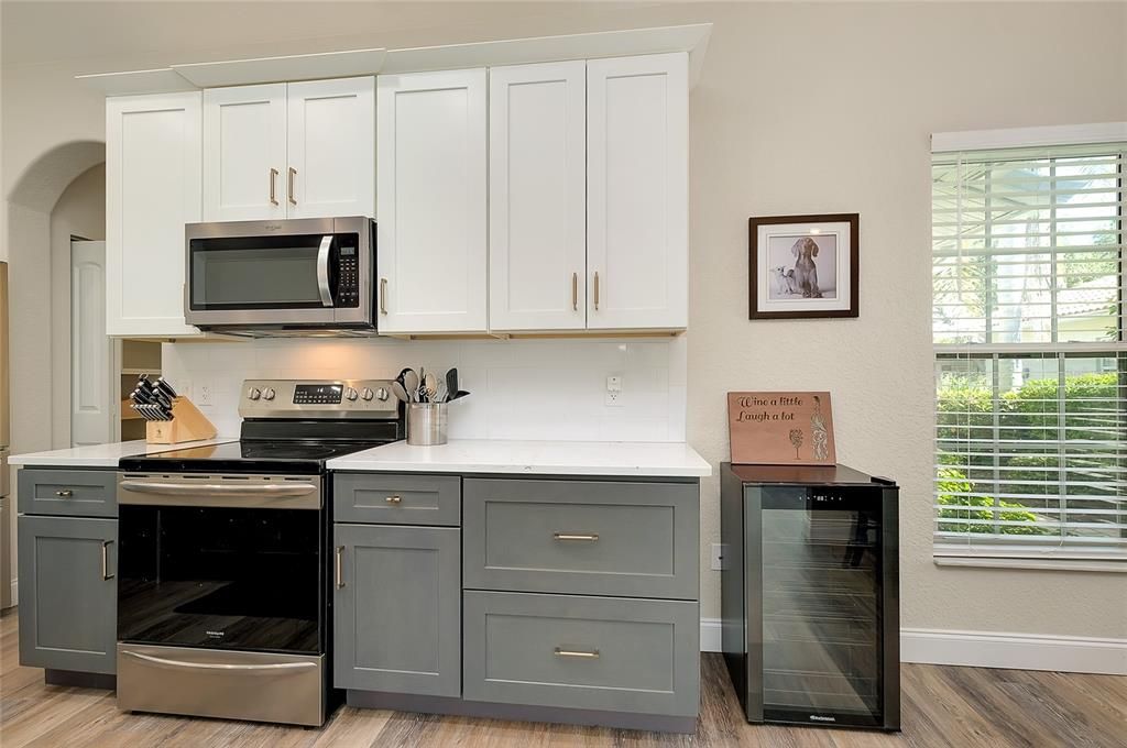 待售: $399,900 (2 贝兹, 2 浴室, 1385 平方英尺)