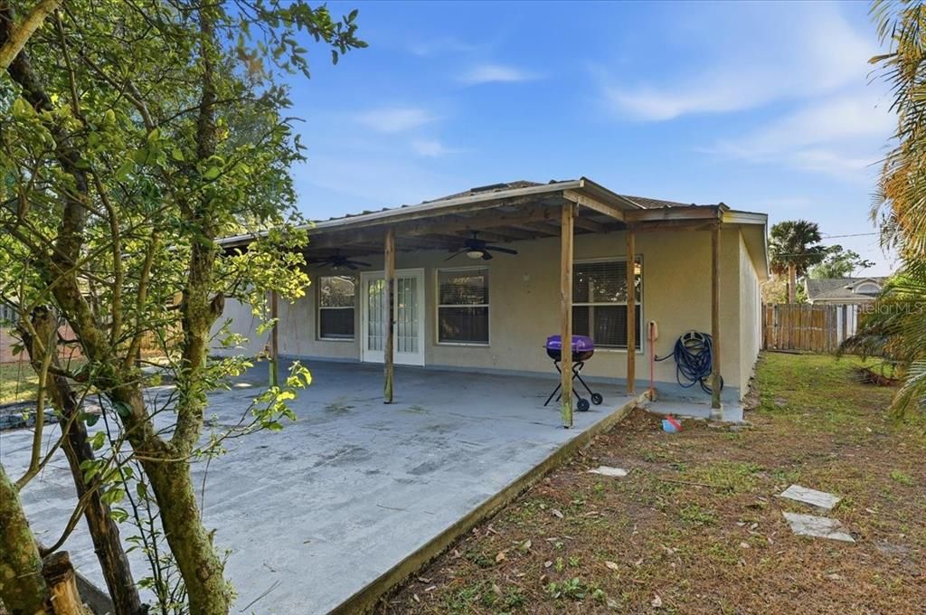 For Sale: $299,999 (3 beds, 2 baths, 1770 Square Feet)