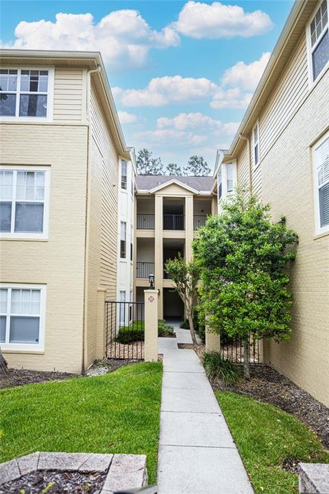 出租: $1,699 (2 贝兹, 1 浴室, 1271 平方英尺)