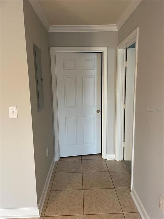 For Rent: $1,500 (1 beds, 1 baths, 865 Square Feet)