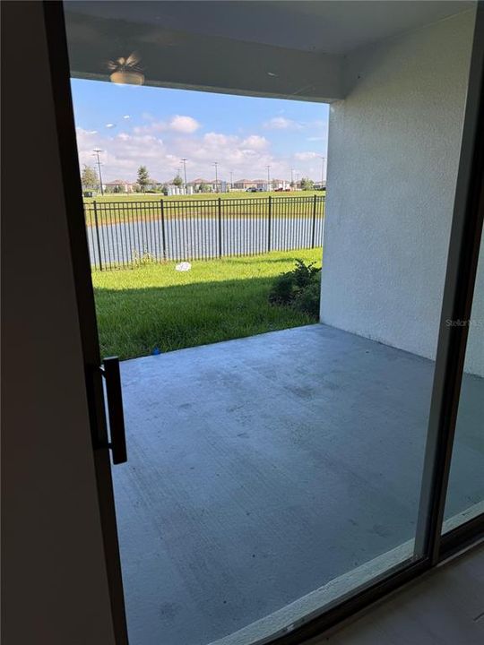 For Rent: $2,000 (2 beds, 2 baths, 1396 Square Feet)