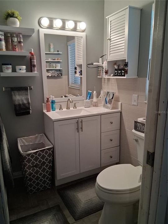 На продажу: $349,900 (2 спален, 2 ванн, 1980 Квадратных фут)