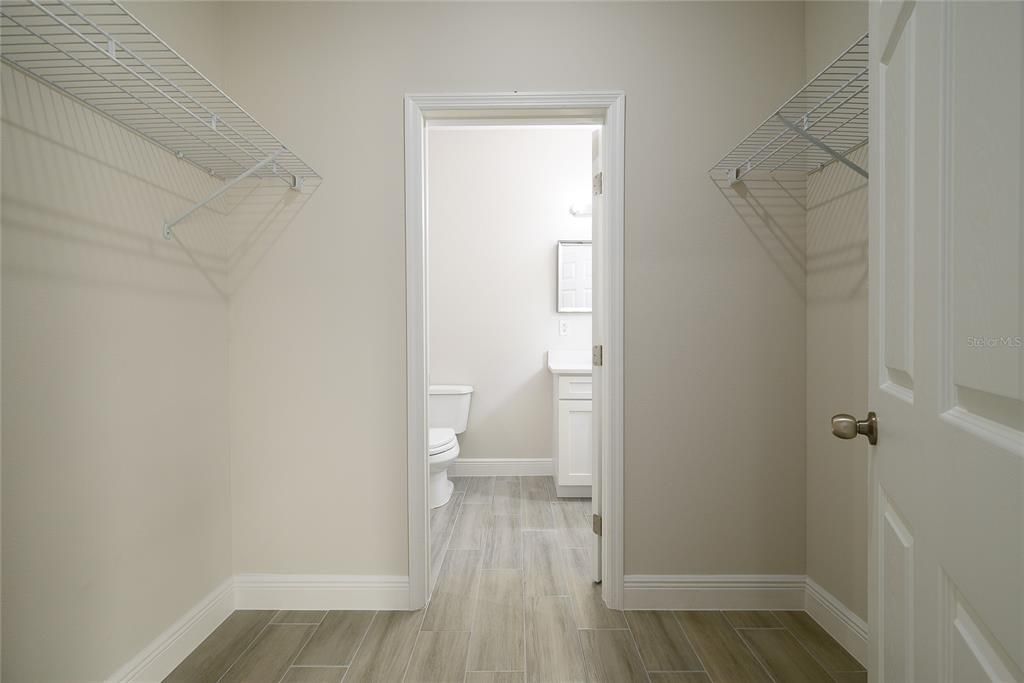 For Sale: $310,000 (3 beds, 2 baths, 1441 Square Feet)