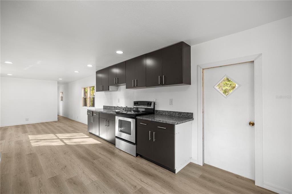 En Venta: $144,900 (3 camas, 2 baños, 1280 Pies cuadrados)