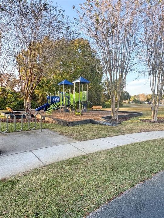 For Sale: $340,000 (4 beds, 2 baths, 2050 Square Feet)