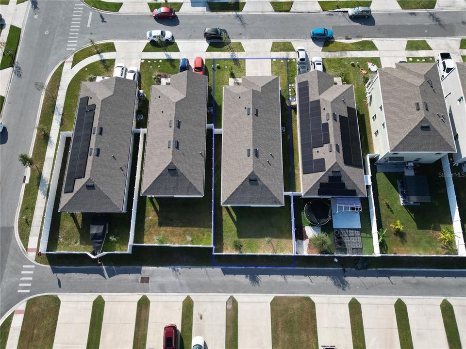 出租: $2,450 (3 贝兹, 2 浴室, 1641 平方英尺)