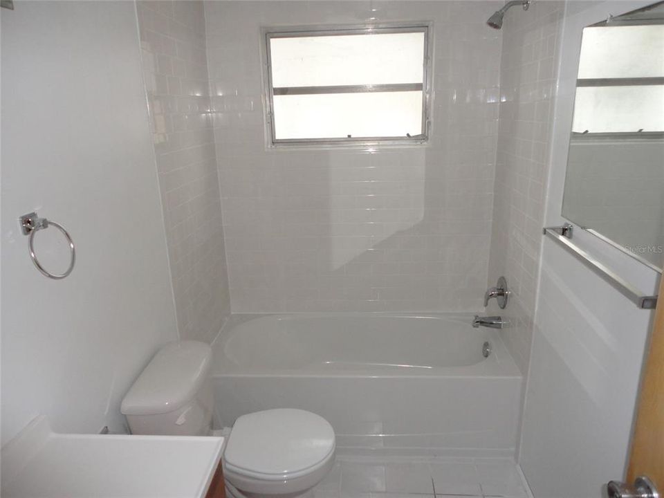 For Rent: $1,575 (2 beds, 1 baths, 1086 Square Feet)
