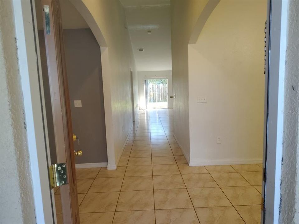 出租: $1,525 (3 贝兹, 2 浴室, 1764 平方英尺)