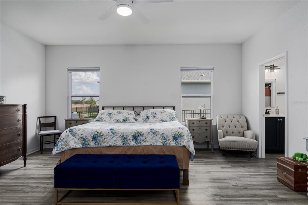 На продажу: $489,900 (4 спален, 2 ванн, 2320 Квадратных фут)