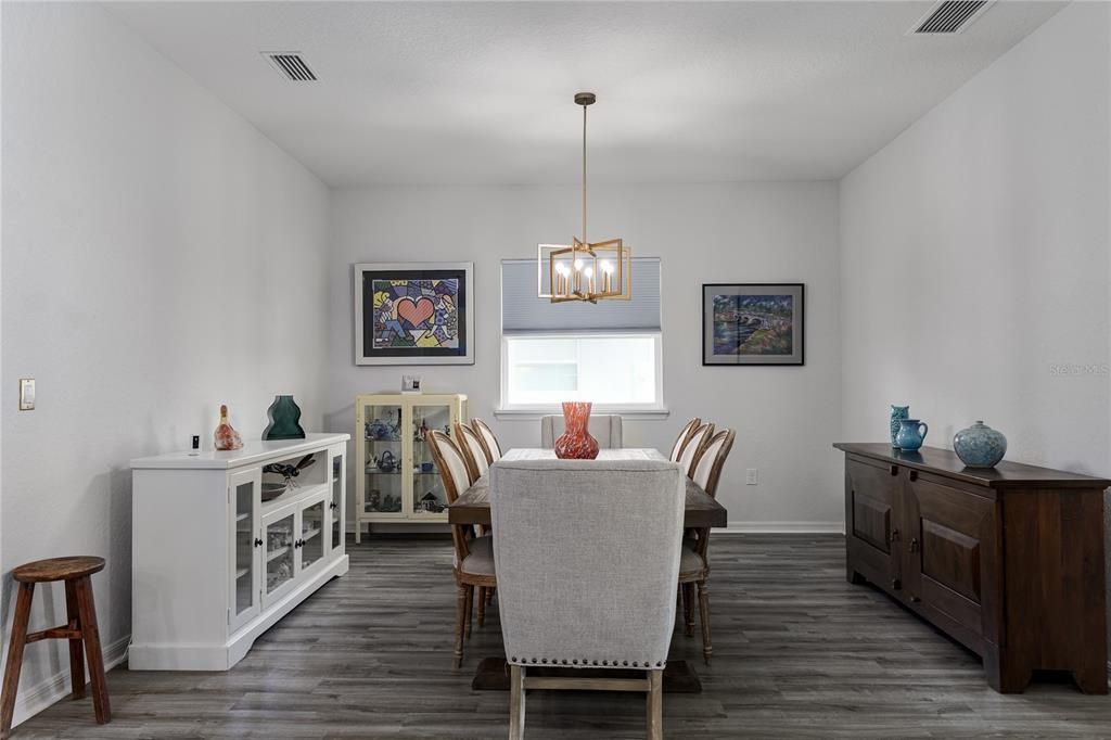 На продажу: $489,900 (4 спален, 2 ванн, 2320 Квадратных фут)