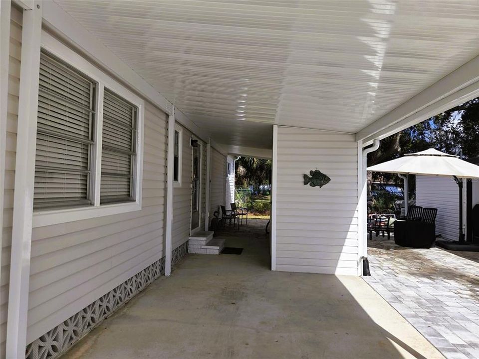 На продажу: $154,900 (2 спален, 2 ванн, 1056 Квадратных фут)