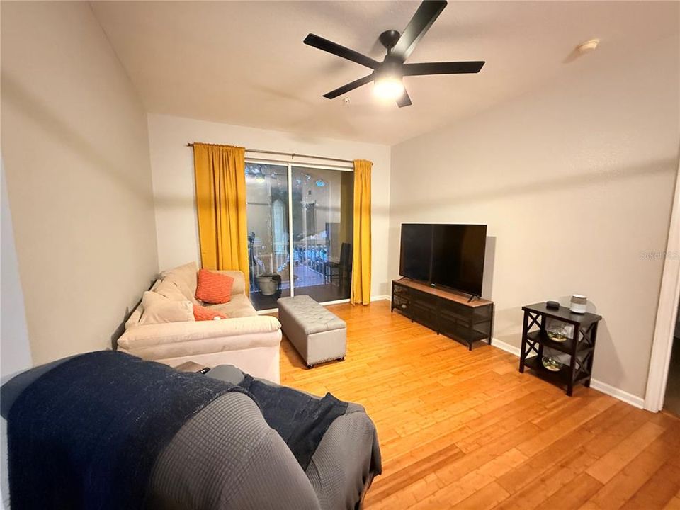 For Sale: $235,000 (3 beds, 2 baths, 1248 Square Feet)