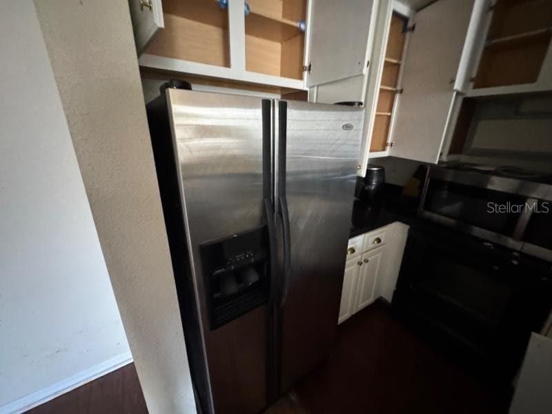 待售: $185,000 (1 贝兹, 1 浴室, 944 平方英尺)