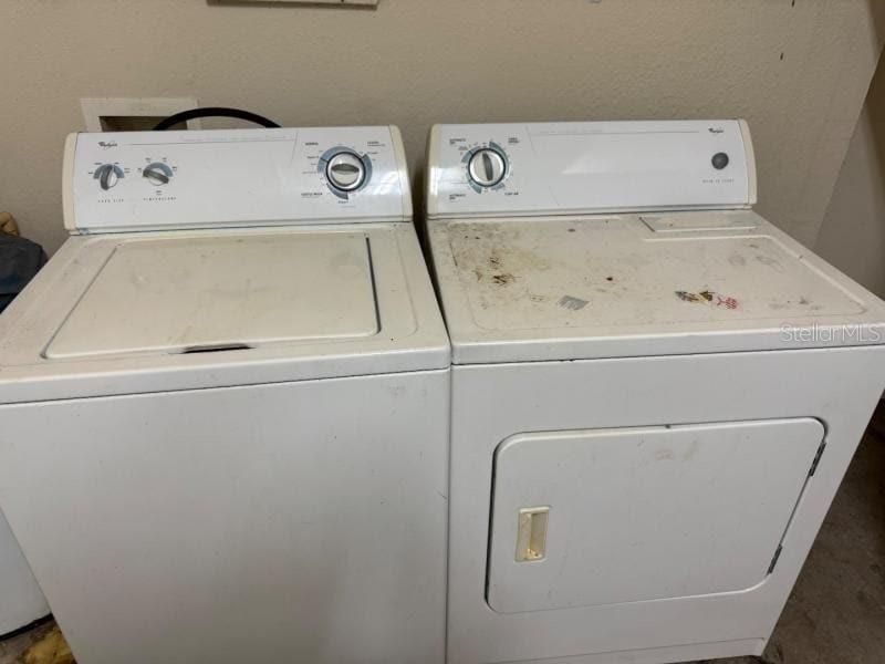 待售: $185,000 (1 贝兹, 1 浴室, 944 平方英尺)