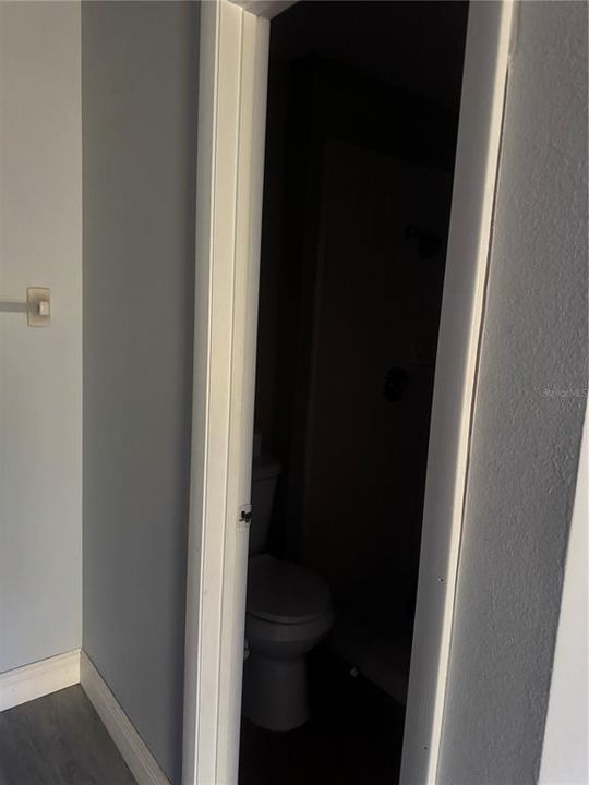 For Sale: $189,900 (2 beds, 2 baths, 886 Square Feet)