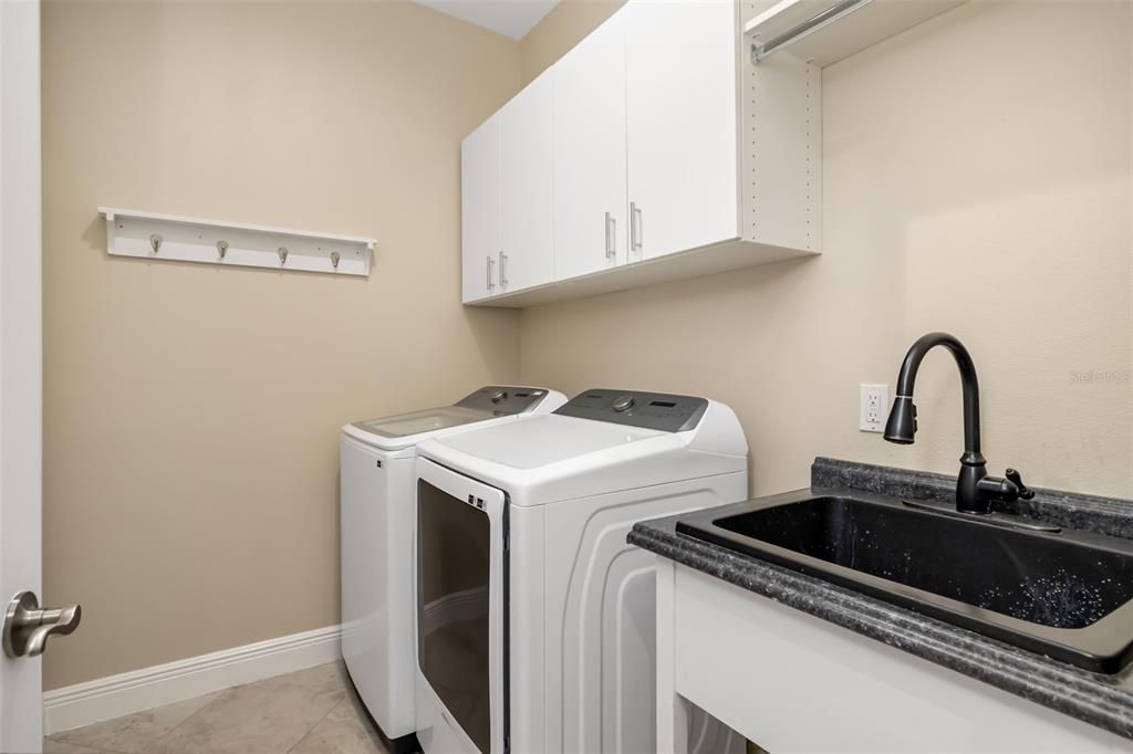 待售: $830,000 (4 贝兹, 3 浴室, 2904 平方英尺)