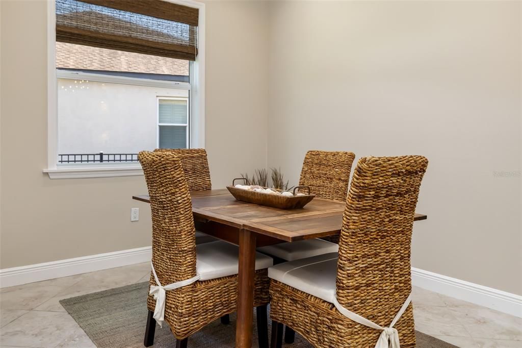 待售: $830,000 (4 贝兹, 3 浴室, 2904 平方英尺)