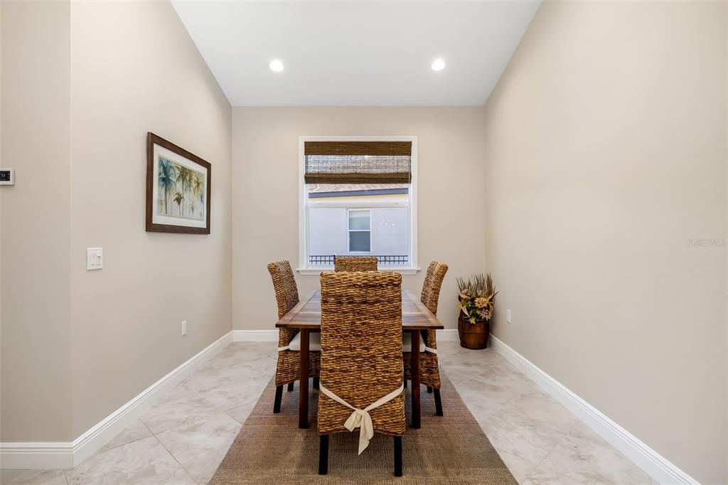 待售: $830,000 (4 贝兹, 3 浴室, 2904 平方英尺)