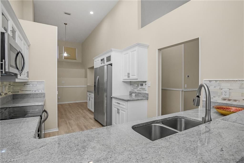 For Sale: $247,950 (3 beds, 2 baths, 1462 Square Feet)