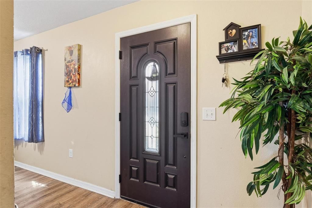 For Sale: $310,000 (3 beds, 2 baths, 1709 Square Feet)