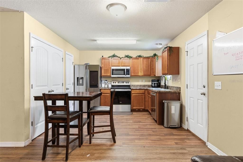 For Sale: $310,000 (3 beds, 2 baths, 1709 Square Feet)