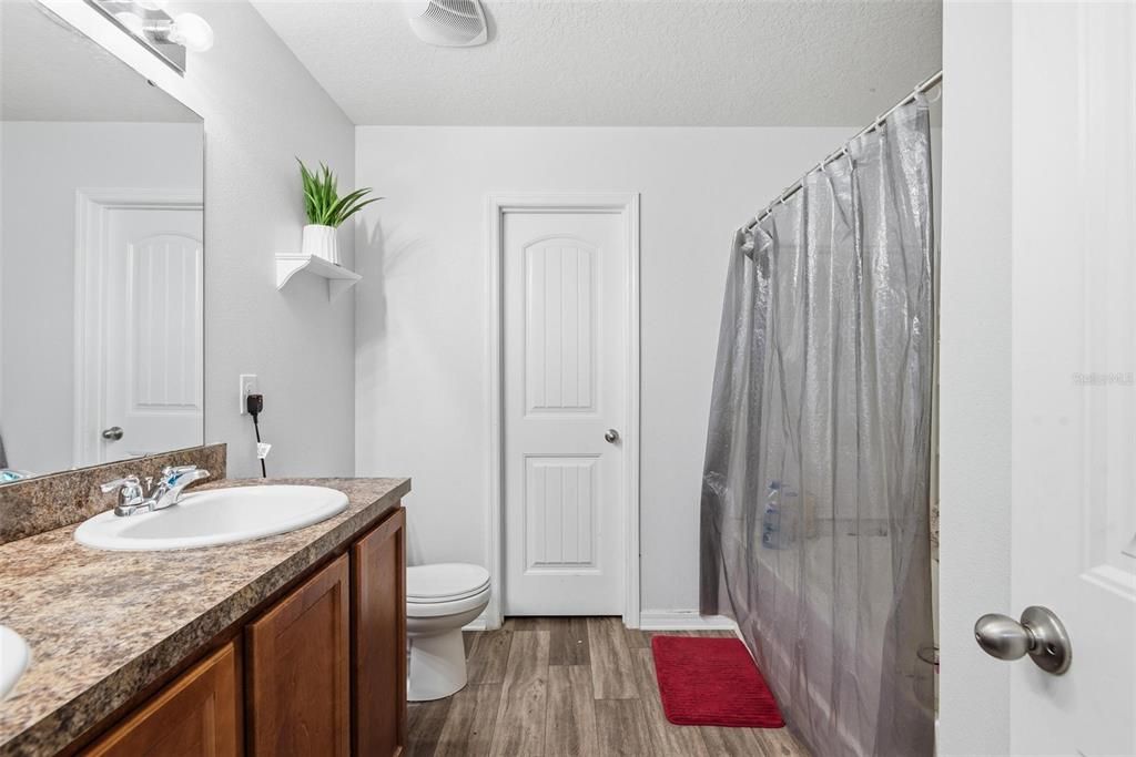 For Sale: $310,000 (3 beds, 2 baths, 1709 Square Feet)