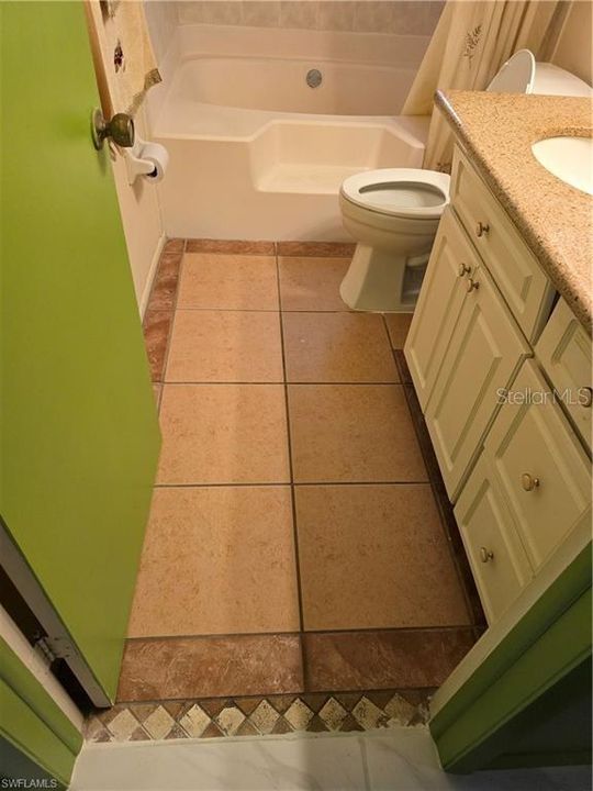 待售: $288,500 (3 贝兹, 2 浴室, 1116 平方英尺)