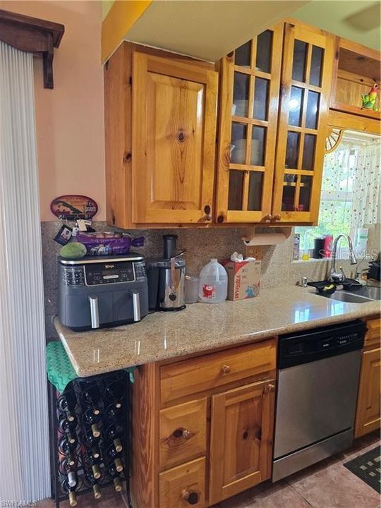 待售: $288,500 (3 贝兹, 2 浴室, 1116 平方英尺)