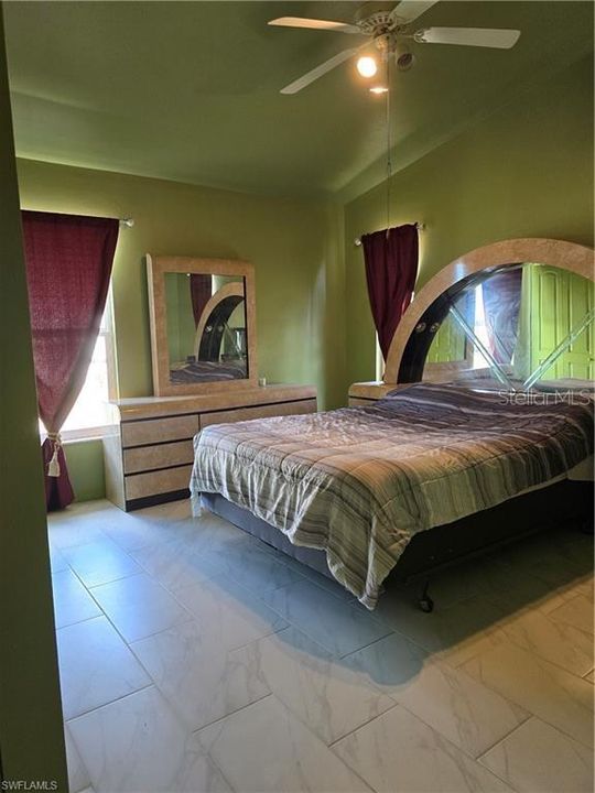 待售: $288,500 (3 贝兹, 2 浴室, 1116 平方英尺)