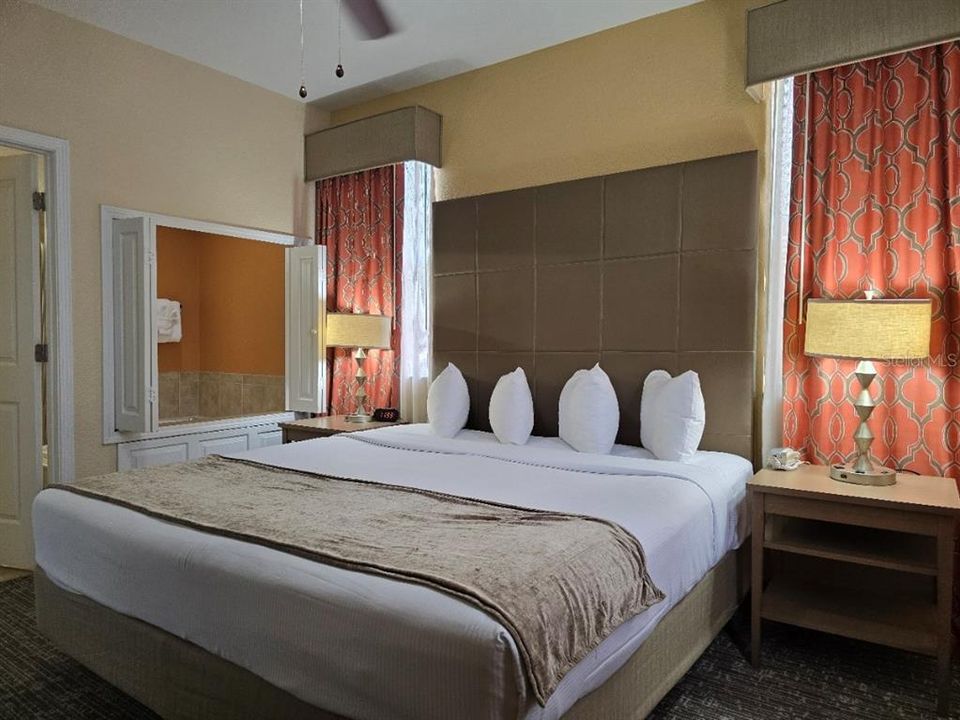 待售: $268,000 (3 贝兹, 2 浴室, 1200 平方英尺)