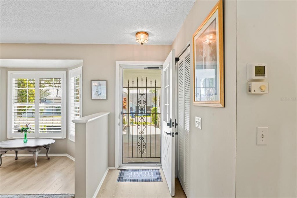 待售: $350,000 (2 贝兹, 2 浴室, 1848 平方英尺)