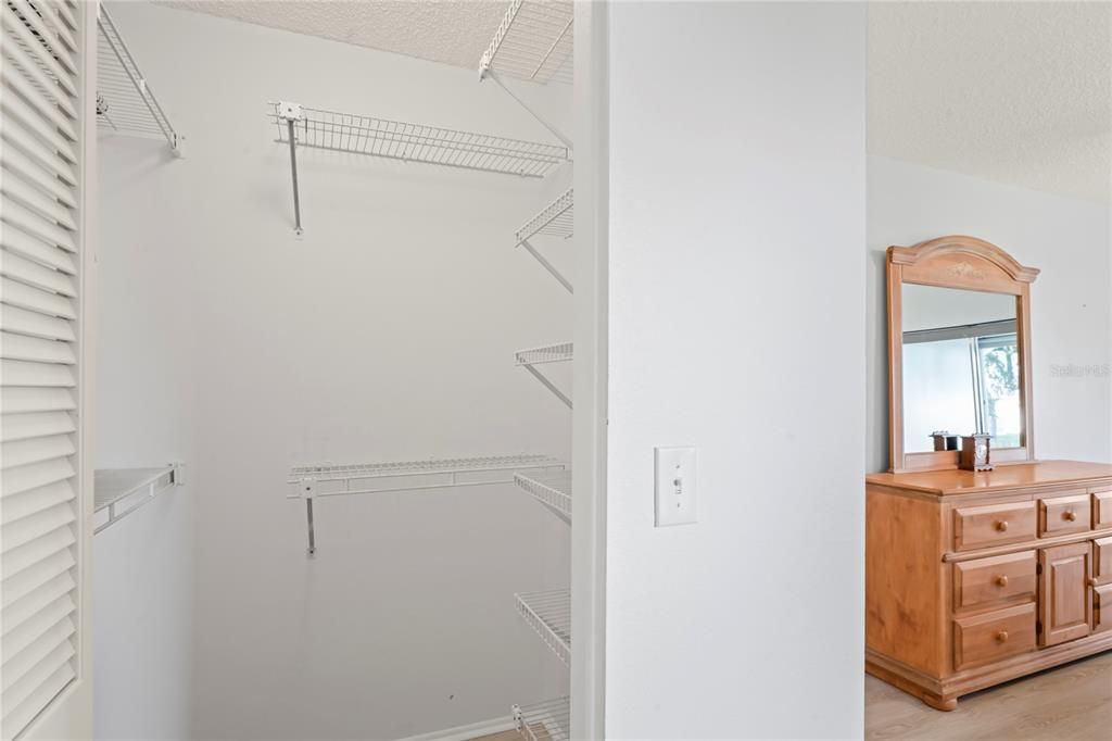 待售: $350,000 (2 贝兹, 2 浴室, 1848 平方英尺)