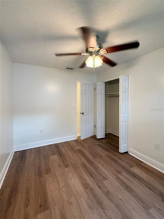 待售: $275,000 (3 贝兹, 2 浴室, 1100 平方英尺)