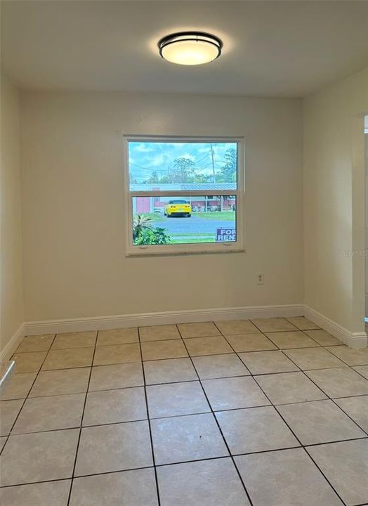 待售: $275,000 (3 贝兹, 2 浴室, 1100 平方英尺)