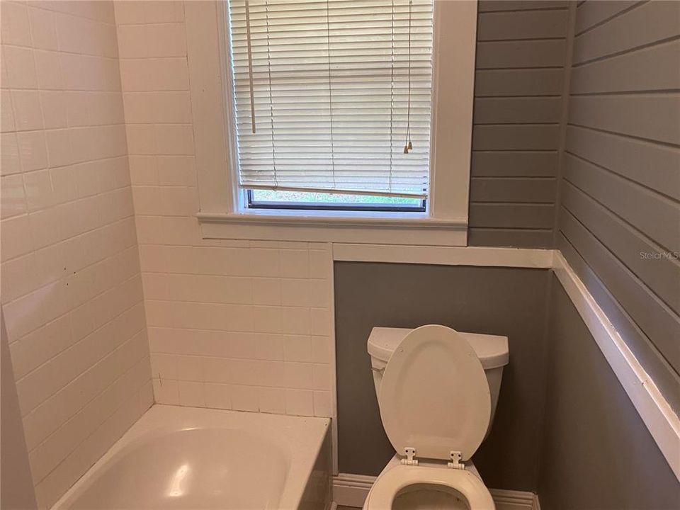 待售: $179,800 (3 贝兹, 2 浴室, 1628 平方英尺)