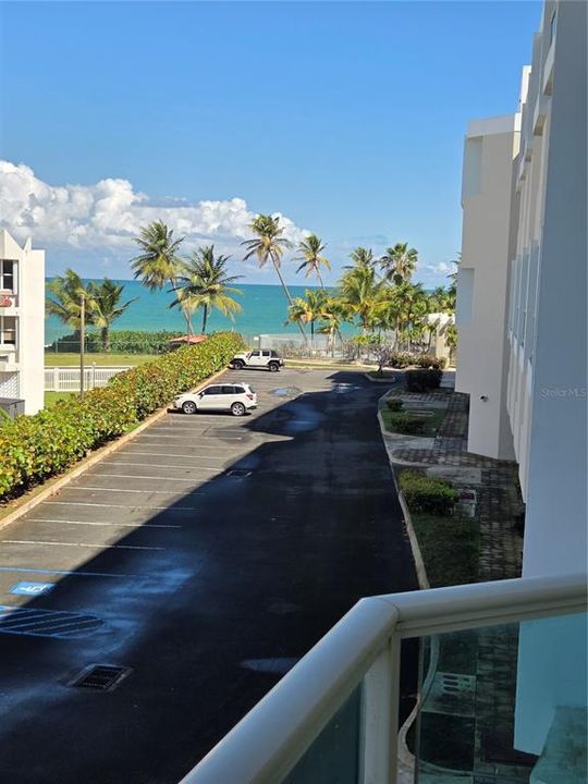 For Sale: $395,000 (2 beds, 3 baths, 1448 Square Feet)