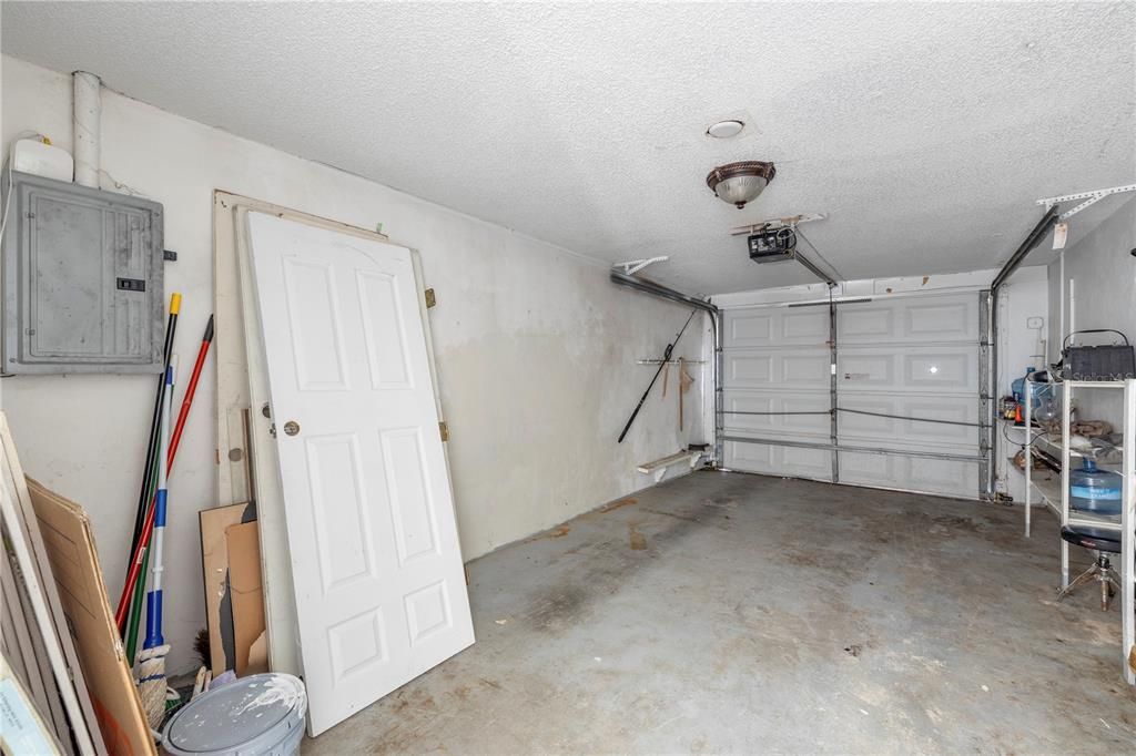 For Sale: $170,000 (2 beds, 1 baths, 1226 Square Feet)