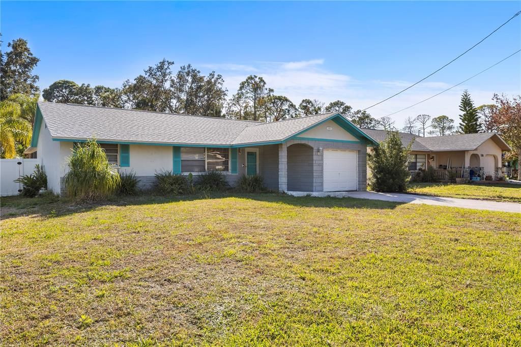 For Sale: $170,000 (2 beds, 1 baths, 1226 Square Feet)