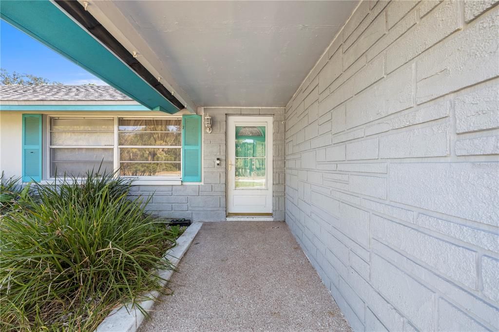 For Sale: $170,000 (2 beds, 1 baths, 1226 Square Feet)